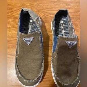 Columbia Bahama PFG Canvas Leather Slip on Youth size 4 ( GE)